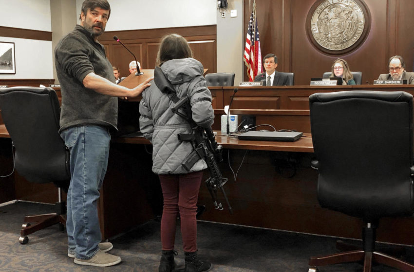  11 Year Old Brings Loaded AR-15 to Idaho Statehouse