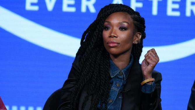  Singer Brandy Was NOT Involved In A Car Accident At Planet Fitness