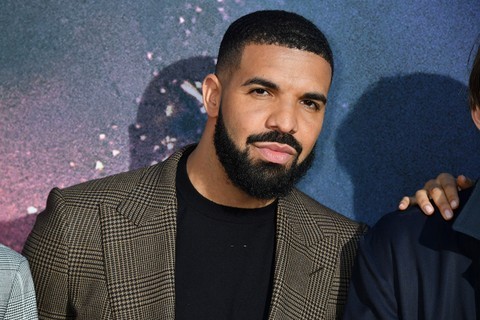  Drake Calls His Baby’s Mother A Fluke, Fans Aren’t Happy