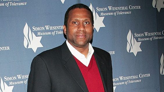  Tavis Smiley Ordered To Pay $1.5M For Violating PBS’ “Morality” Clause