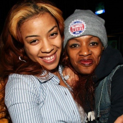  Keyshia Cole Gives an Update on Her Mother’s Sobriety After Slip-Up