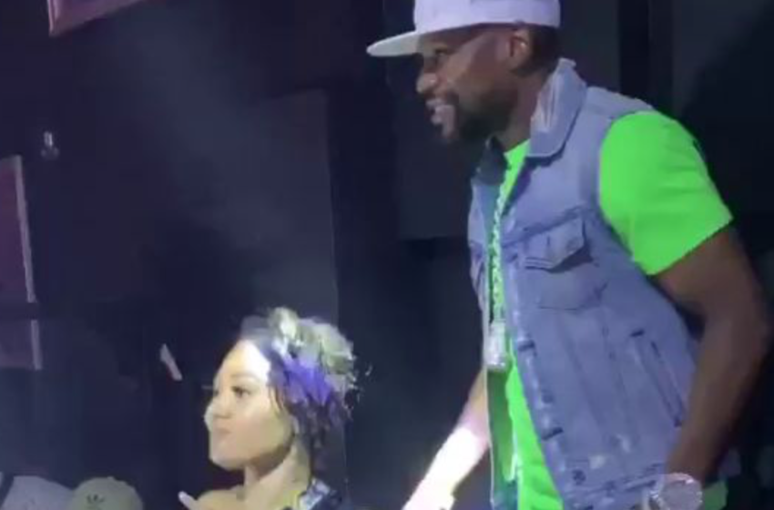 Floyd Mayweather Spotting Partying Without a Mask Or Social Distancing