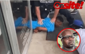  Black Man De-Escalates Arrest of Black Suspect Being Detained by Houston Police