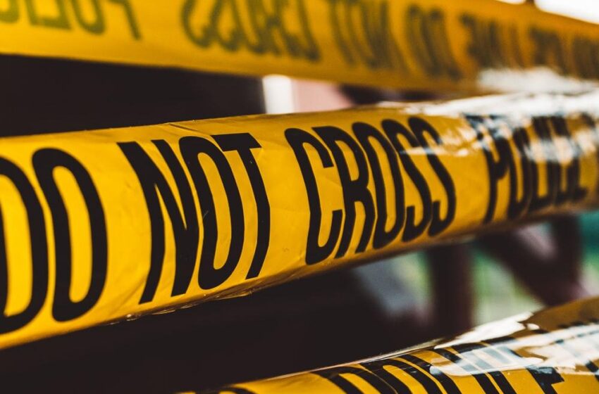  Woman Slices Father With An Axe, Gives Grandpa A Black Eye After Breaking In