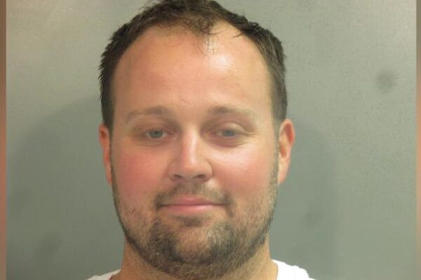  TLC Star Josh Duggar Charged With Two Counts Of Child Pornography