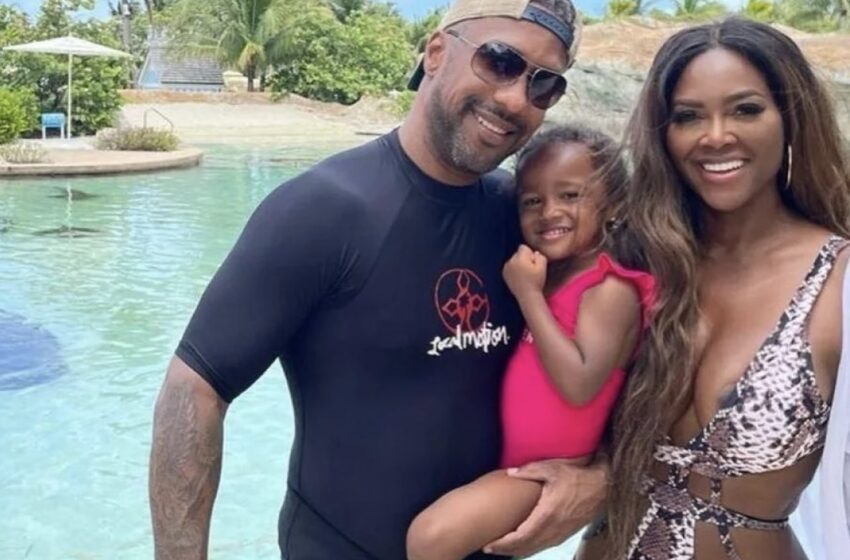  Kenya Moore Files For Divorce From Marc Daly And Petitions For Primary Custody Of Their Daughter Brooklyn