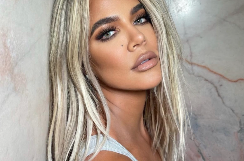  Khloè Kardashian Discusses How She Changes Diapers With Long Acrylic Nails