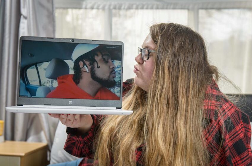  A Couple Gets Married Via Zoom Despite Never Meeting In Real Life