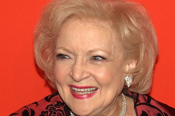  Betty White Paid For Private Jet To Rescue Aquarium Animals During Hurricane Katrina, It’s Revealed