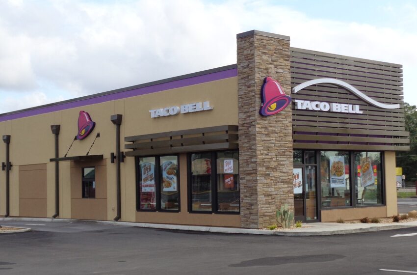  Taco Bell Employee Poured ‘Boiling’ Water On Customers Who Asked For Their Incorrect Order To Be Remade
