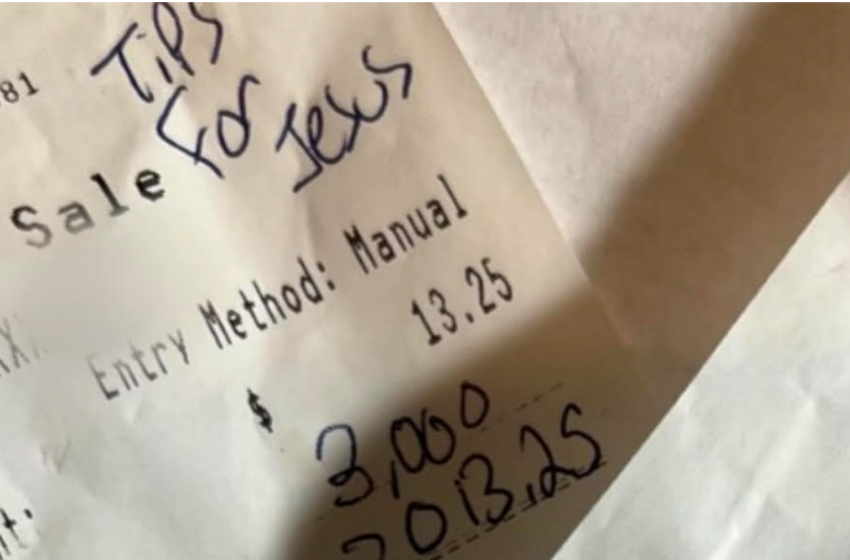  Waitress Shocked After Receiving Three Thousand Dollar Tip On A ThirteenDollar Bill 