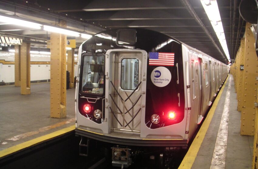  Man Fatally Stabbed At NYC Subway Station In Random Attack, Police Say