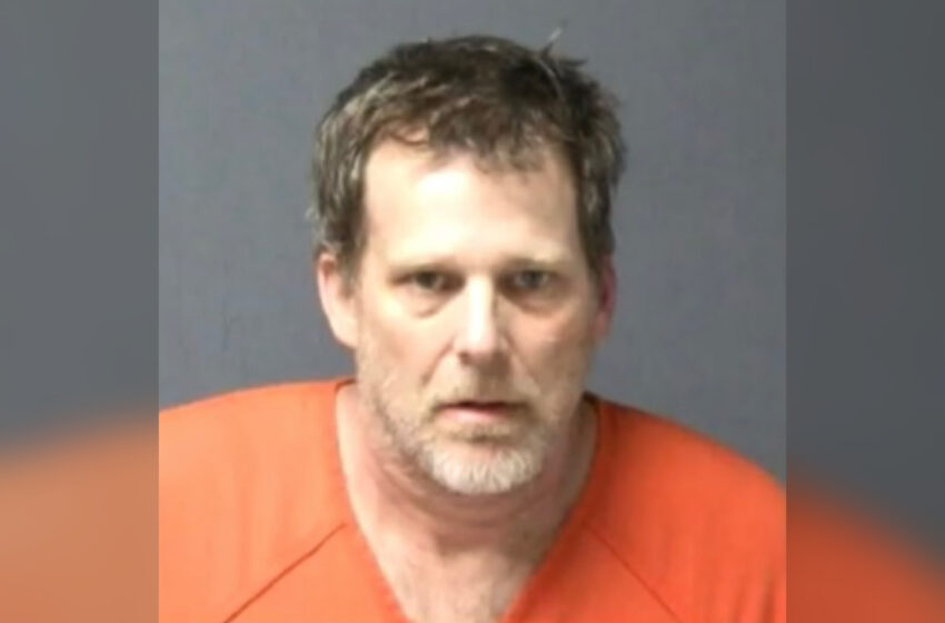  Woman Asleep In Car Wakes Up To Find Stranger Driving Her Away From Rest Stop